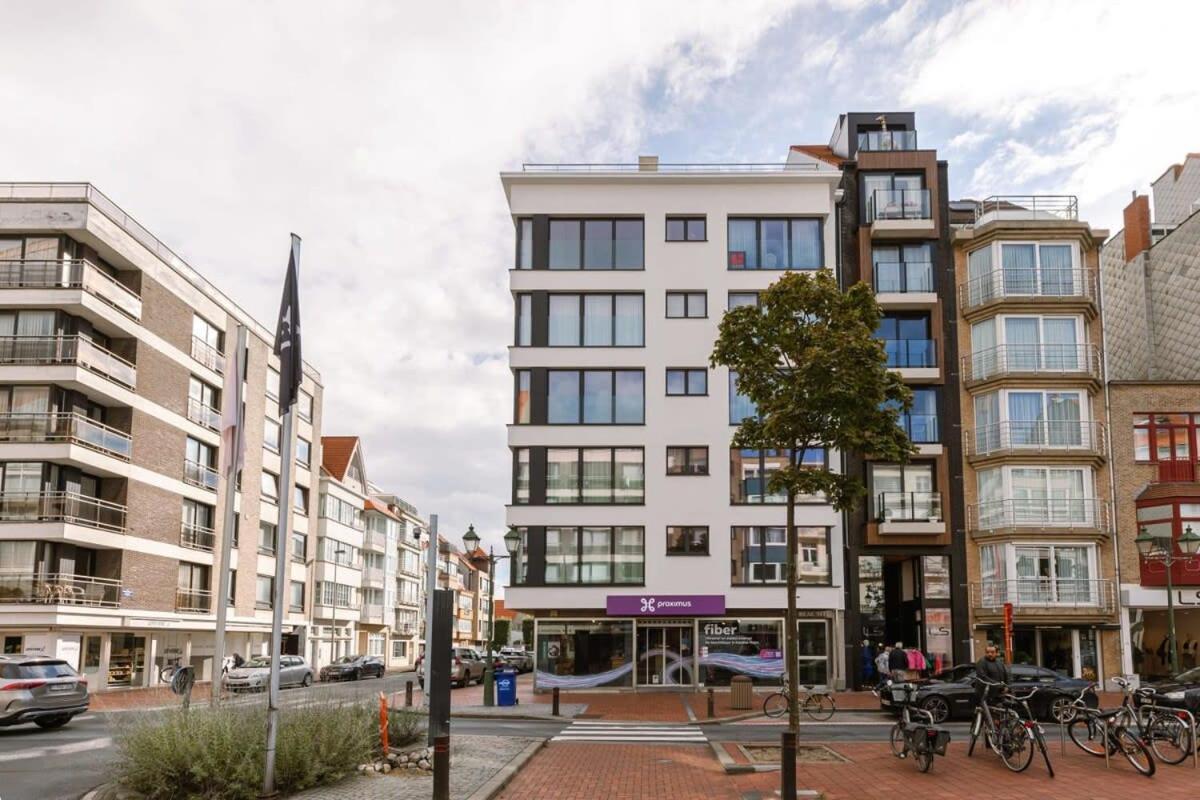 Huswell - Central Located Apartment With Parking In Knokke エクステリア 写真